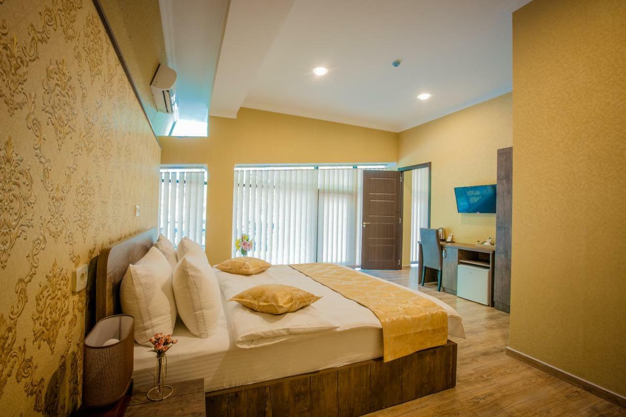 Hotel Comfort Tbiliszi Kültér fotó